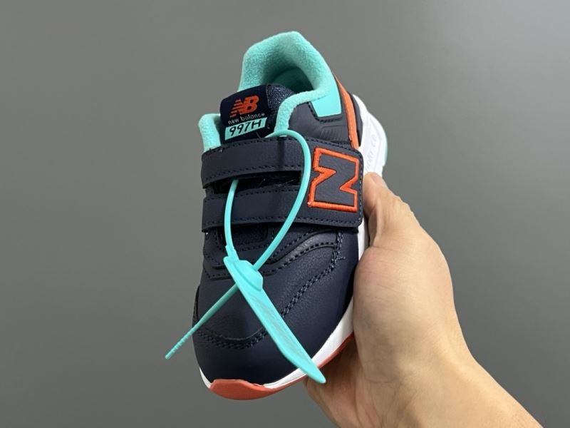 NEW BALANCE SHOES